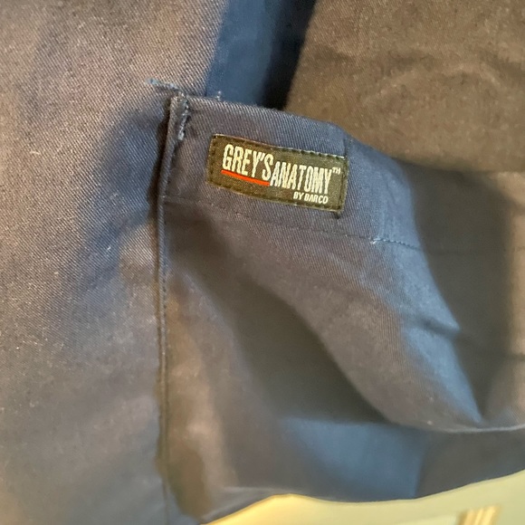Grey’s Anatomy Scrub Top - Picture 3 of 3